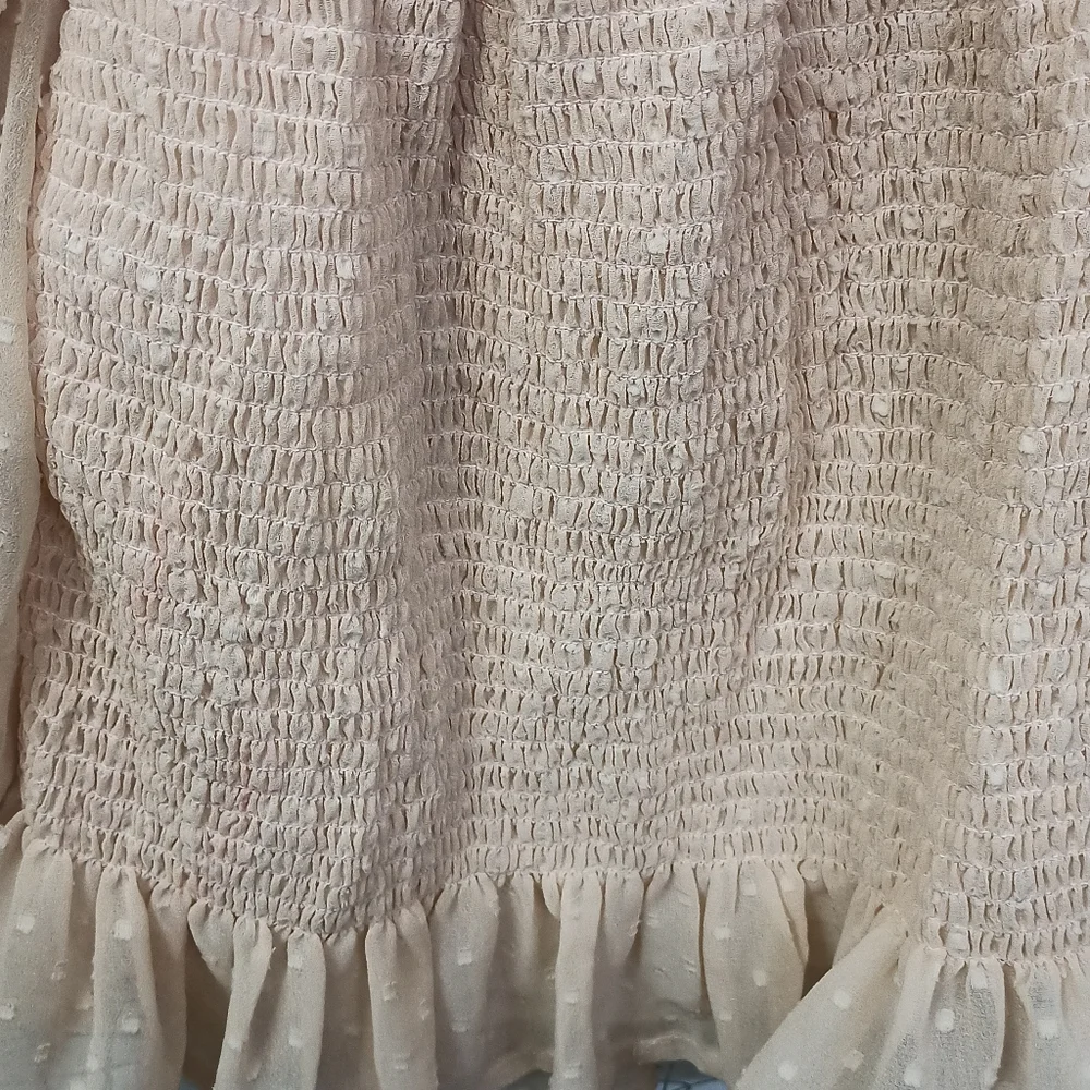 ✅Offshoulder peach top - Picture 5 of 5